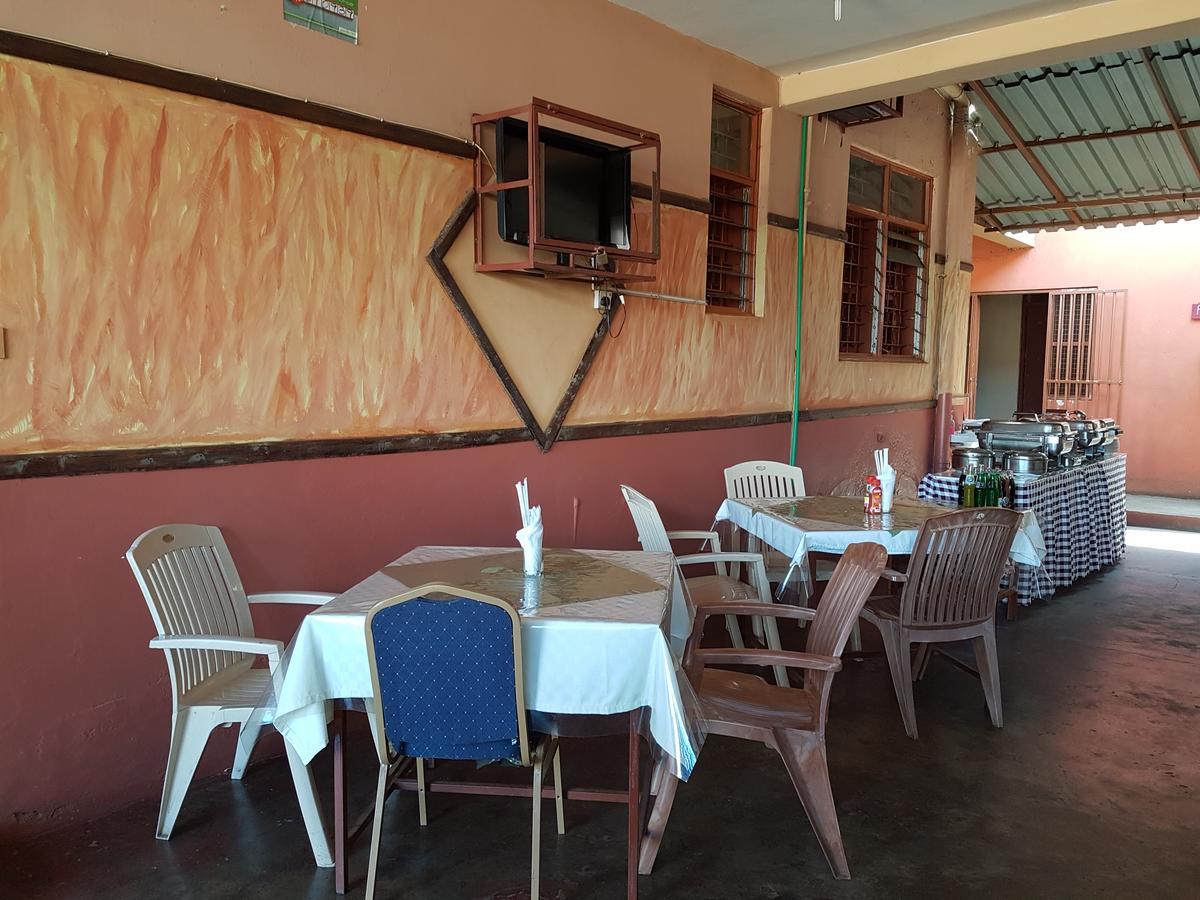 Melvic Inn 基苏木 外观 照片